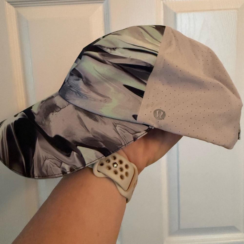 Lululemon Fast & Free Running Hat